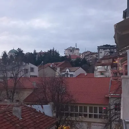 Апартамент В Топ Център * サンダンスキ